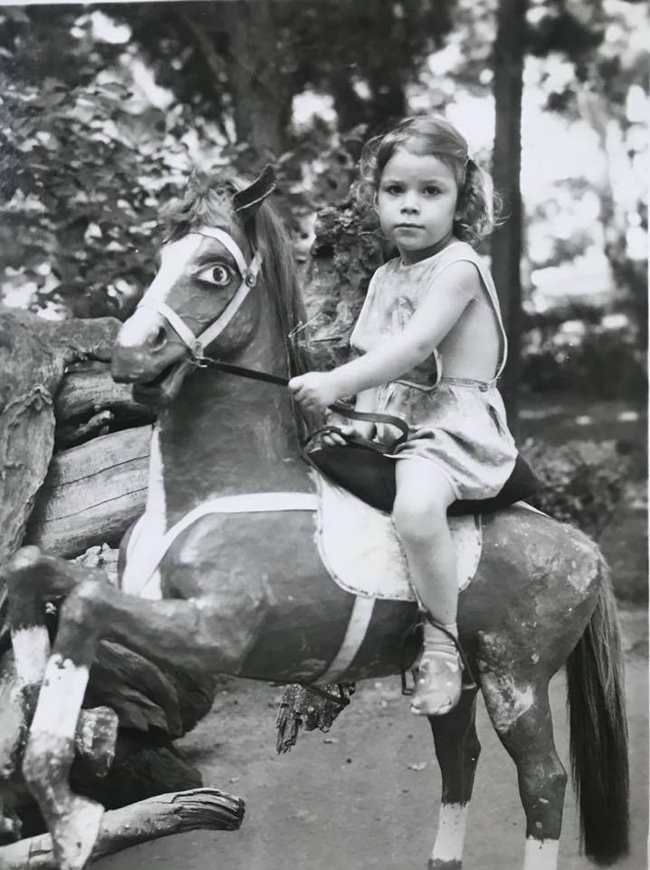 The author on the iconic papier-mâché horse