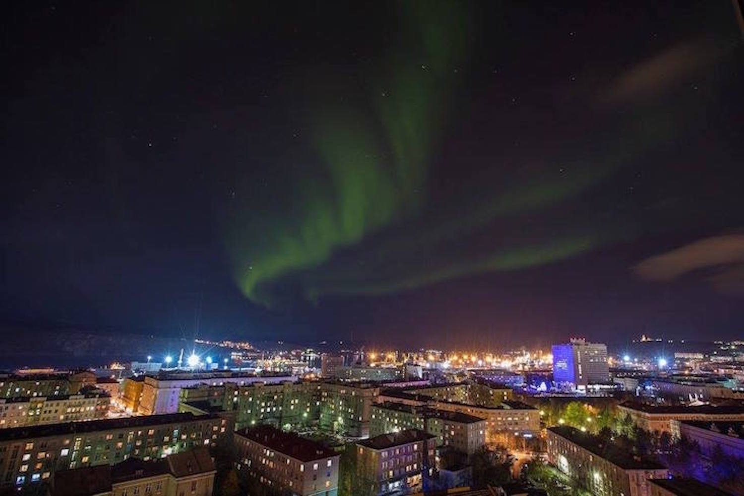 Night in Murmansk. Image: Inversia/Facebook