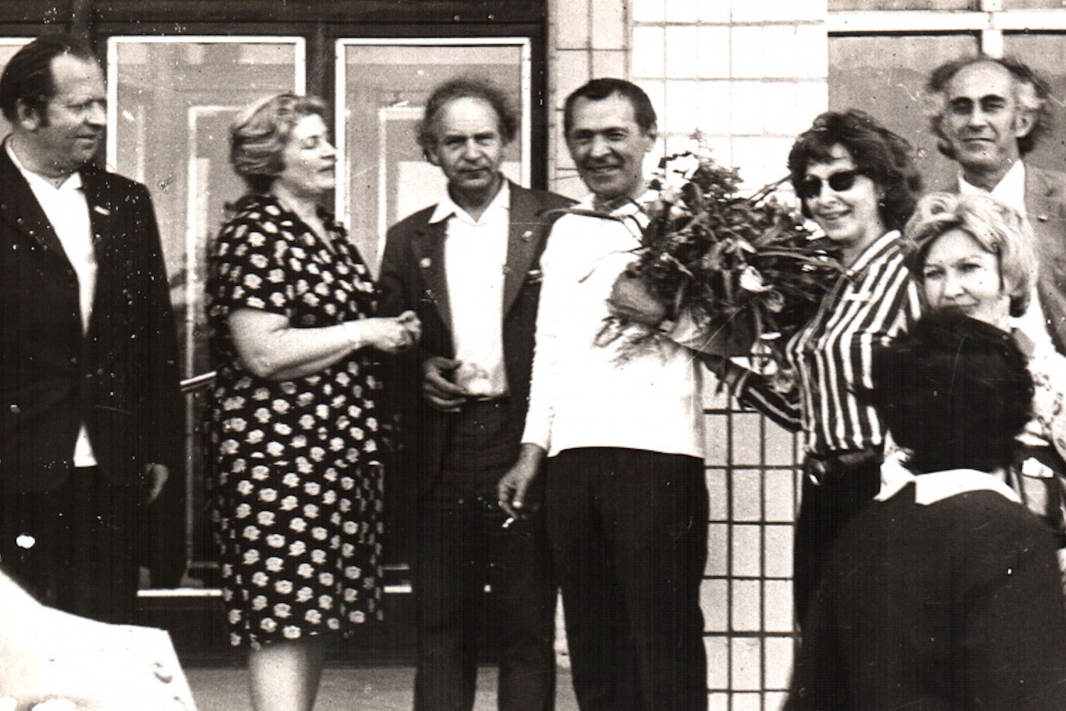 Afanasiy Lunev surrounded by well-wishers. Image courtesy of VN Karazin Kharkiv National University.