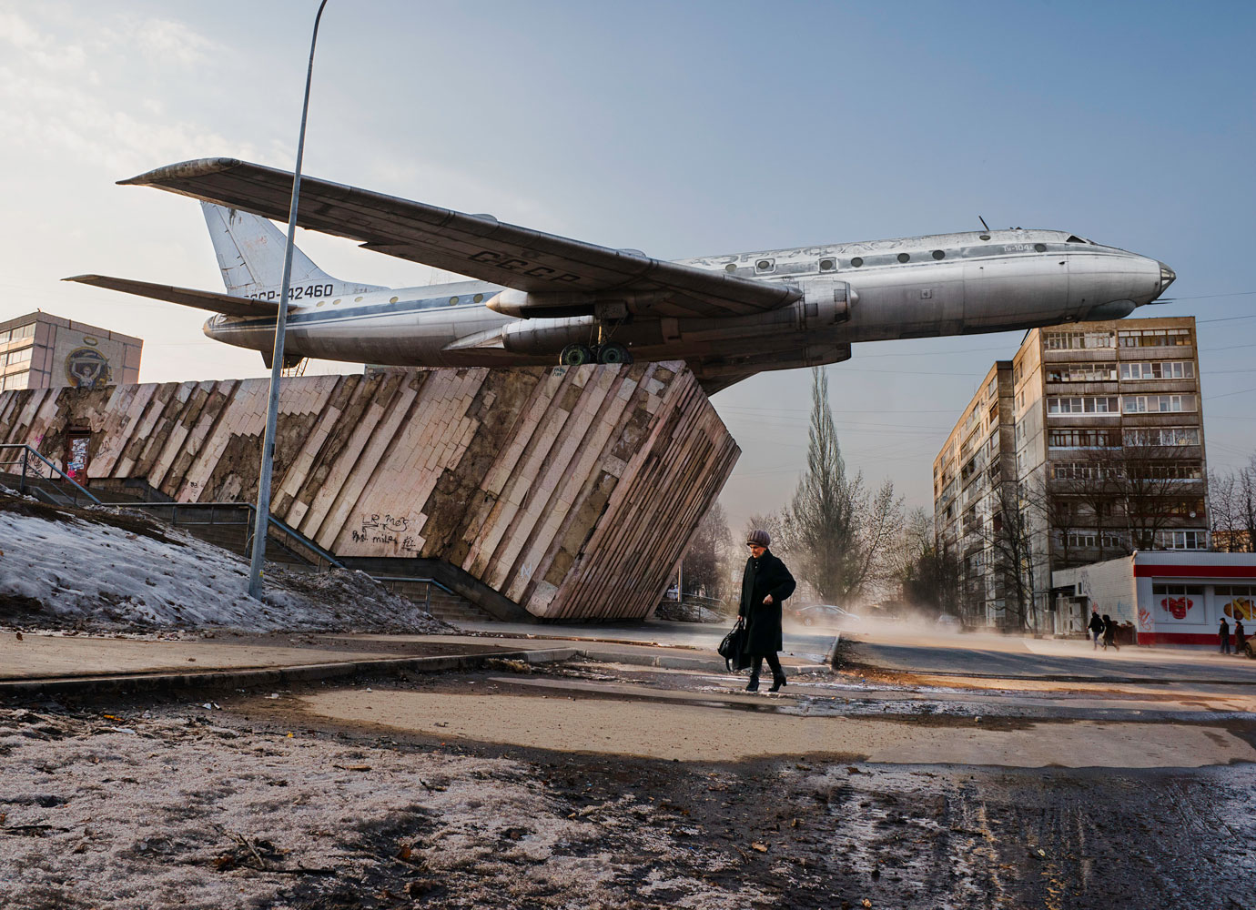 Magnum photographers capture 7 decades of Russian life, from Stalin’s rule to today’s pandemic