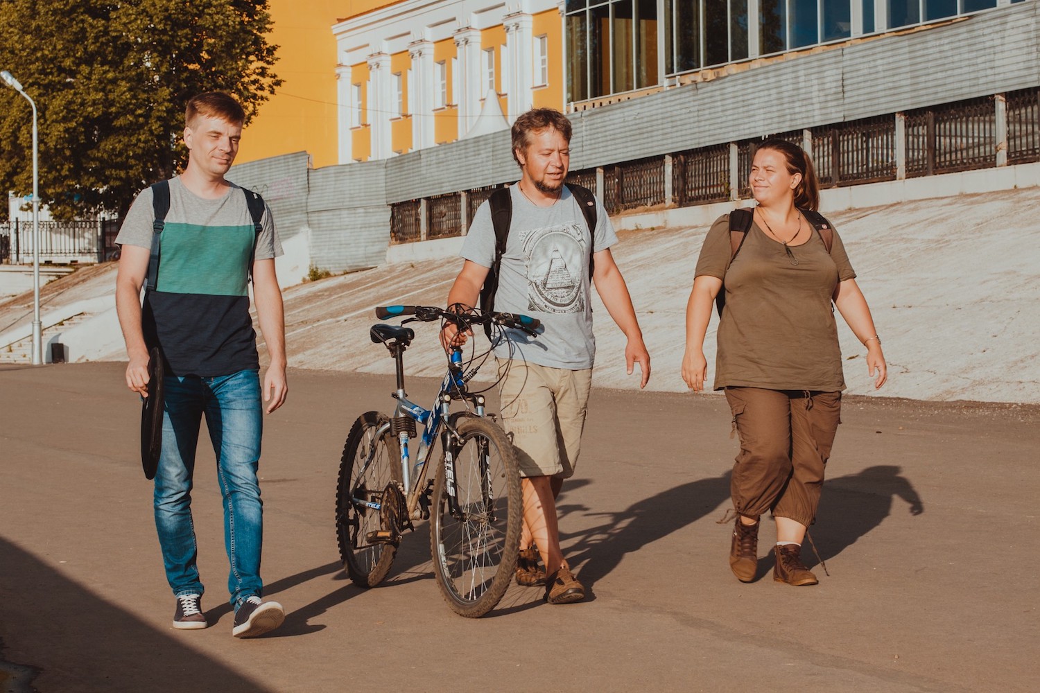 Mikhail Danilovich, Vladimir Sokolov and Anastasia Sechina on the streets of Perm. Image: Yaroslav Chernov
