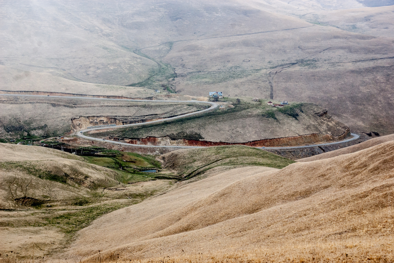 A road through the Caucasus mountains. Image: Konstatin Malenchev under a CC licence