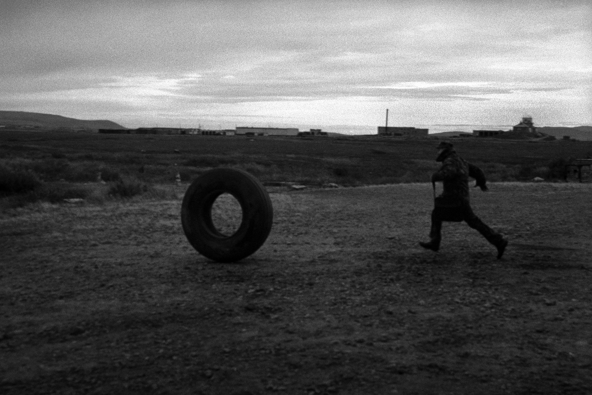To catch up with a wheel, airport Anadyr’, Chukotka, Russia (2007)