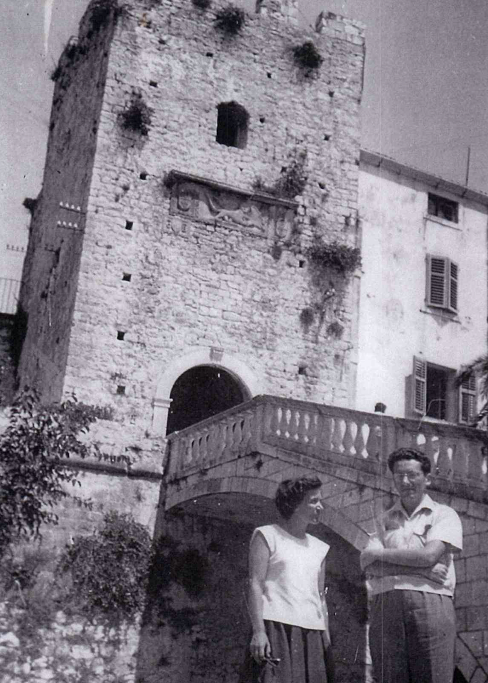 Asja and Gajo Petrović in Korčula. Image courtesy of the Praxis Digital Archive