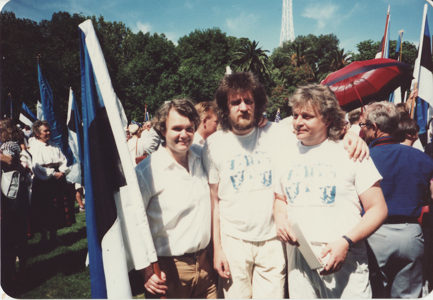 Alo Mattiisen with Ivo Linna at ESTO '88 Austraalias