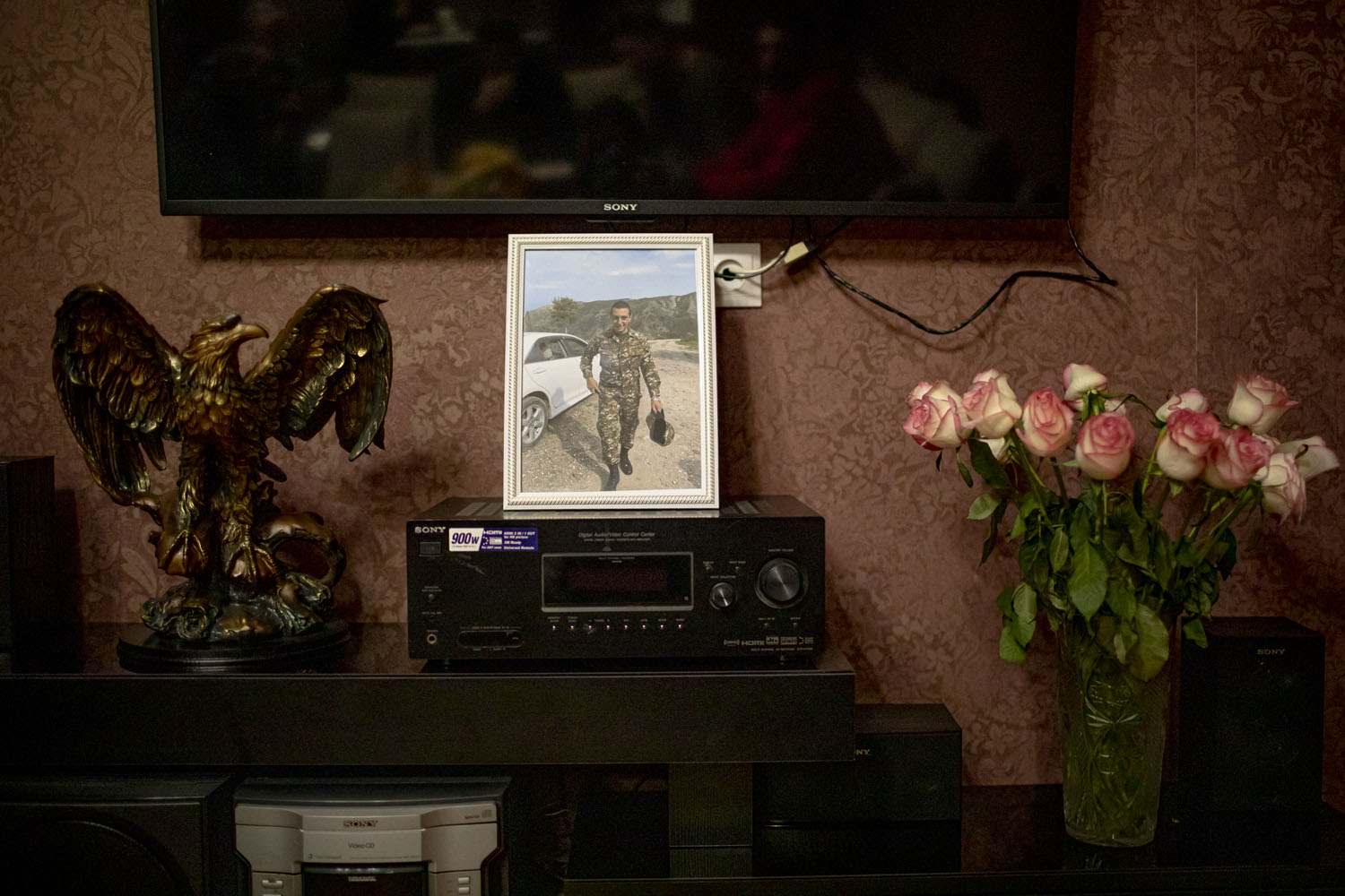 From one of the last stories I worked on in 2020. I visited three families who lost their sons and brothers to the war. These pictures are taken at the home of David Uzunyan, who died on 1 October 2020, at the age of 19.