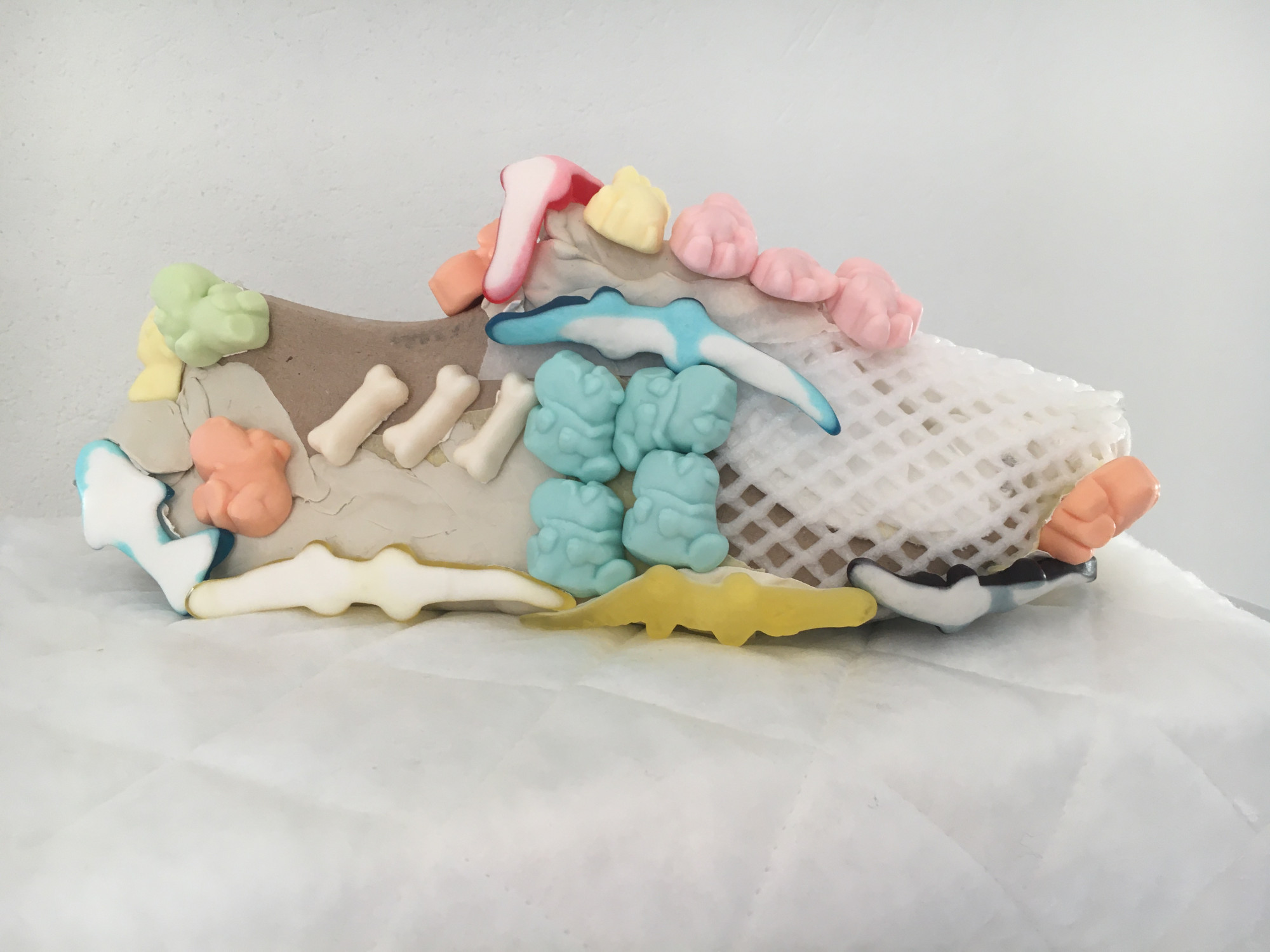 Le Sport (№3), Lurkmoar exhibition, 2020. MYTH Gallery, St Petersburg. Curator: Anna Zavediy