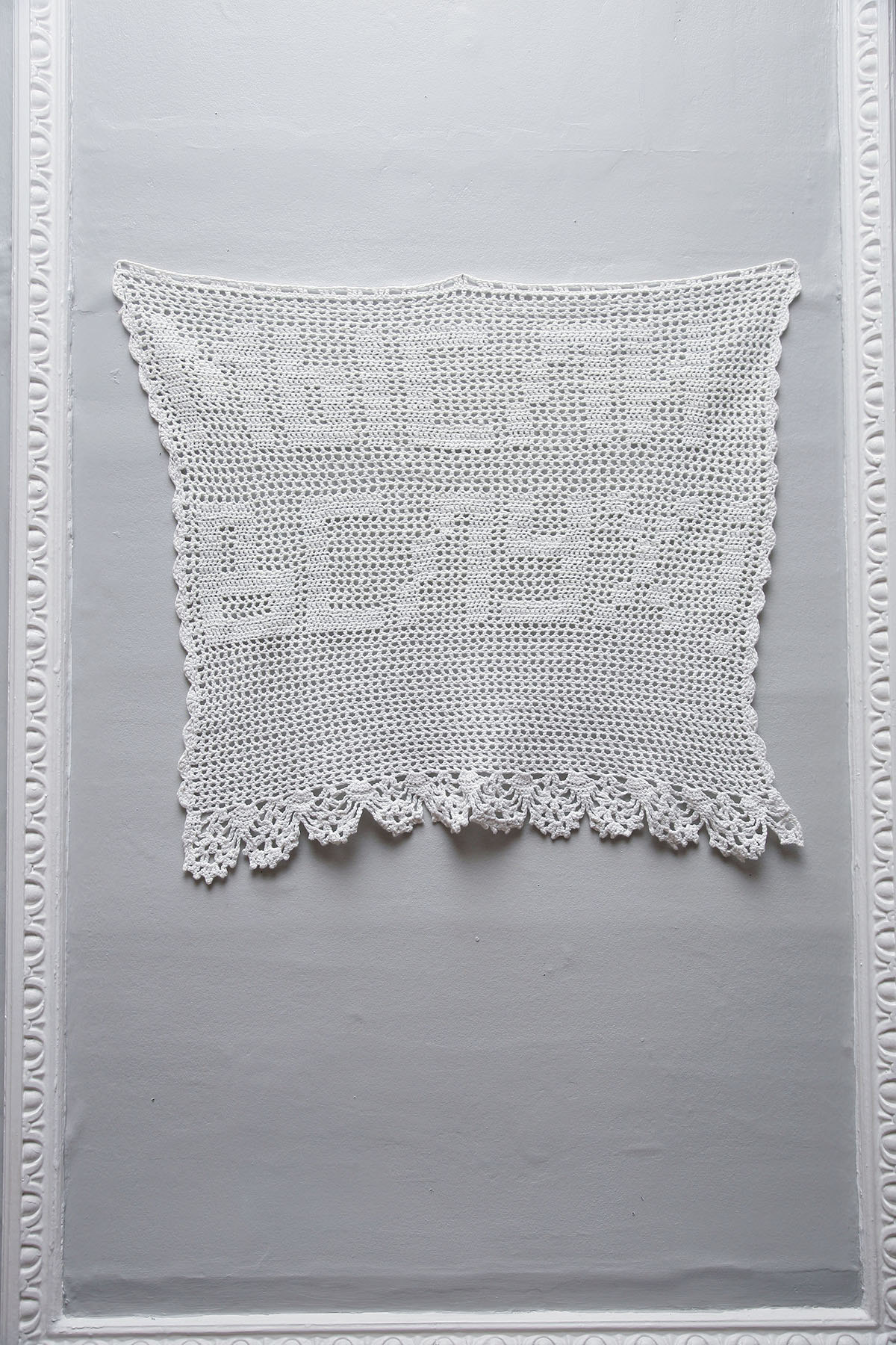 Fish Are Mute, 2015. By adding an exclamation mark to the phrase “thinking aloud,” Bojko makes it an imperative: “Think aloud!”