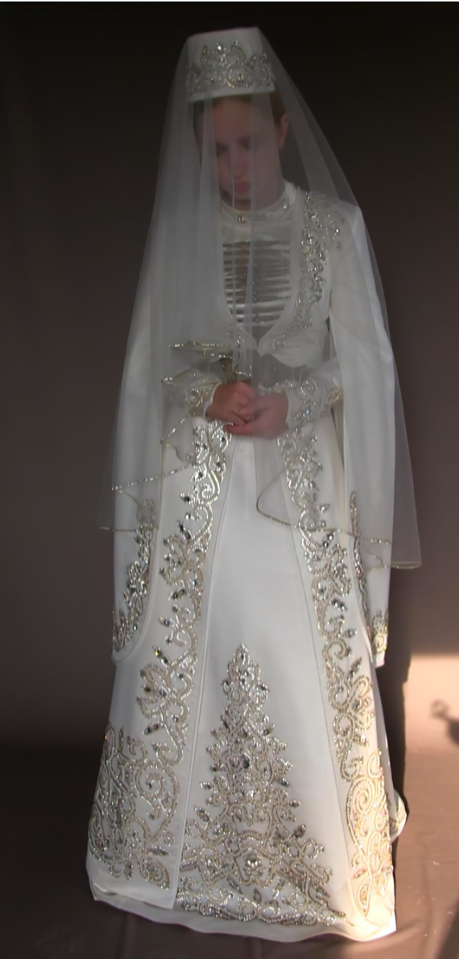 From the performance 6/8, 2016. The work is based on a wedding tradition shared by Ossetians and Chechens, which sees the bride silently stand in the corner for up to 10 hours during her own wedding, as a sign of respect to the groom’s family
