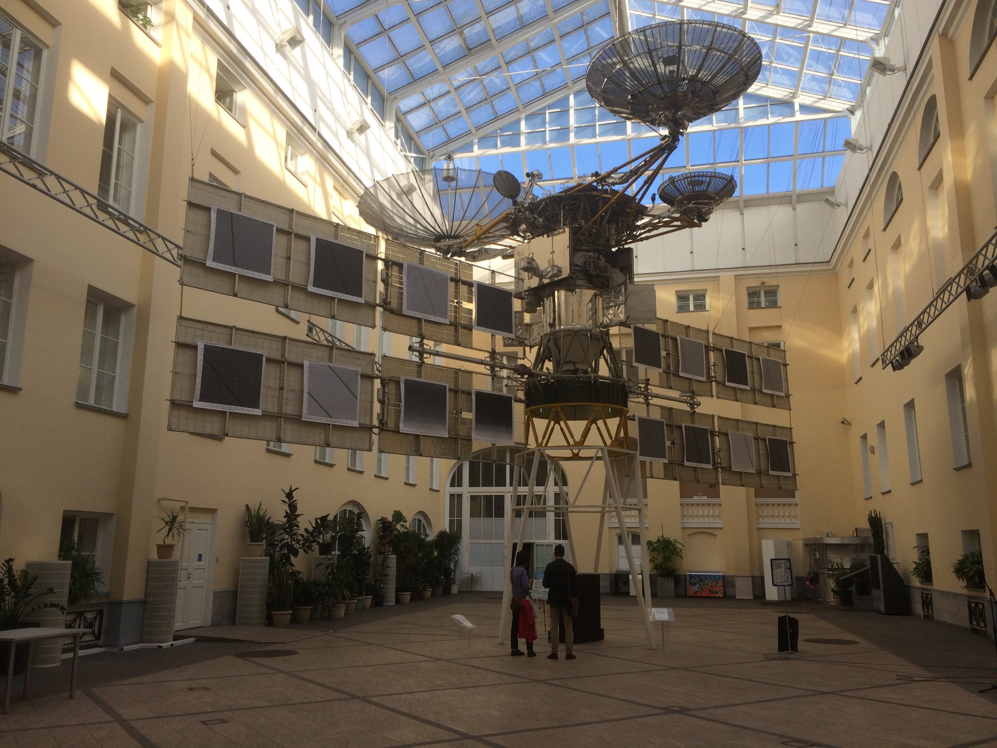 Radiopulsar, 2018 (collaboration with radio astronomer Andrey Kazantsev). This project dealt with the encounter of the theoretical and practical knowledge