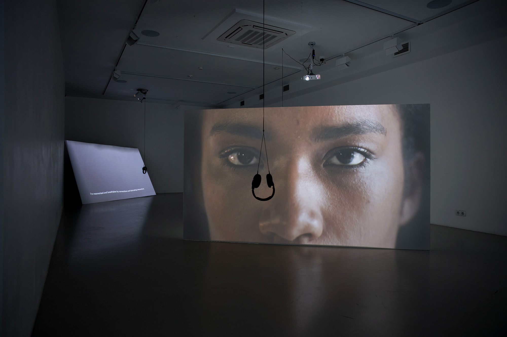 Five-channel video installation Air Kiss. Akkta, Kraft’s solo show at Anna Nova Gallery, Saint Petersburg, 2018