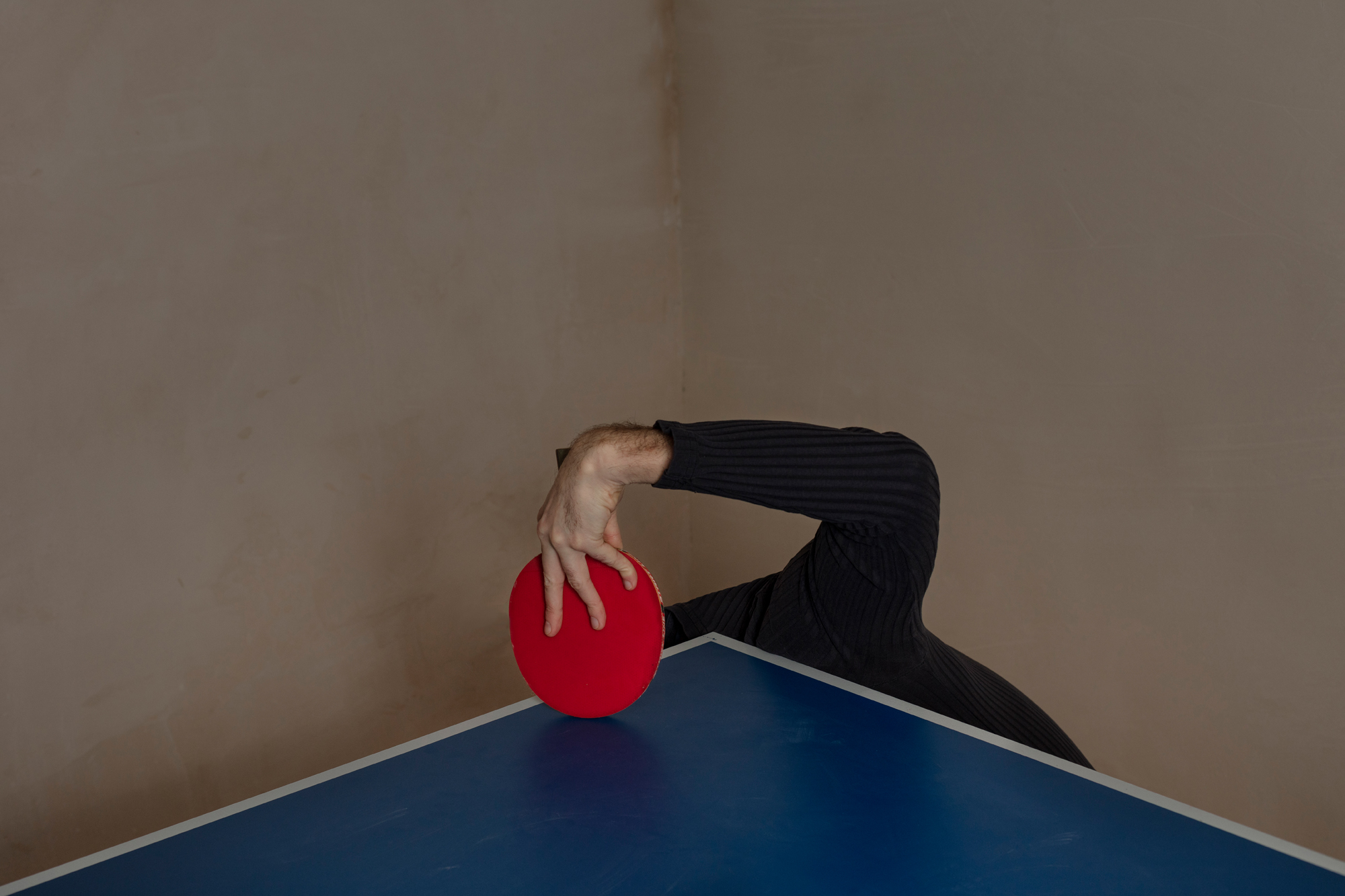 Prozac, 2017-2019. Finding antidepressants unhelpful, Neskhodimov decided to get out of Moscow and find a place where he could be happier, documenting his experiences in photos