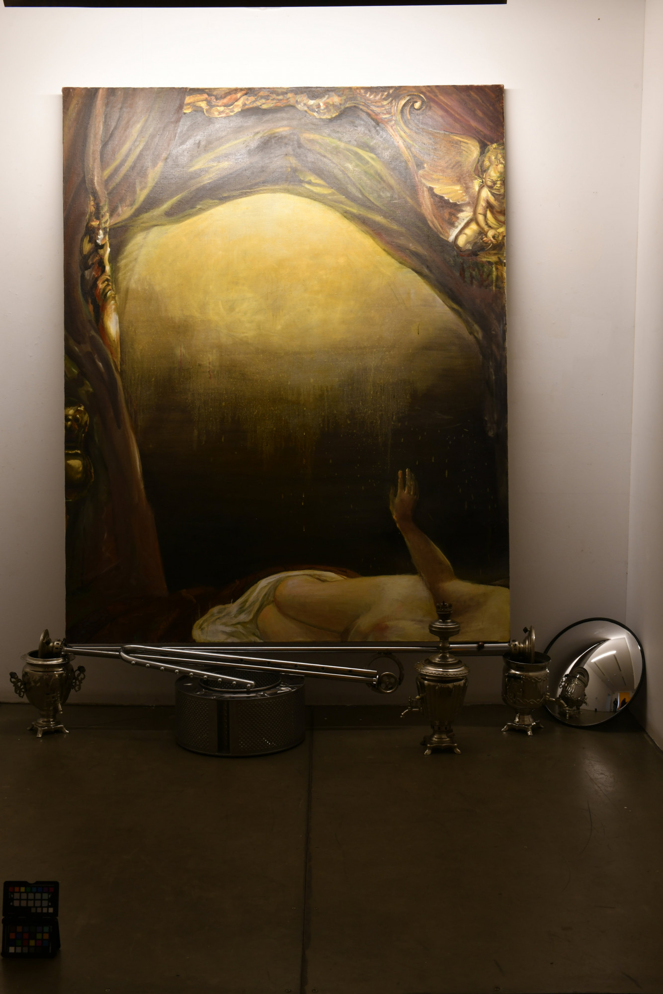 Golden Shower. From the Modeling series, 2015-2019. Tereshko explored the roles of painter and model and the notion of male gaze through reinterpreting famous classical paintings—in this case, Rembrandt’s Danaë