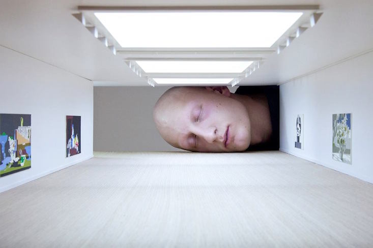 Put Your Head into Gallery , 2015/16, Tezi Gabunia