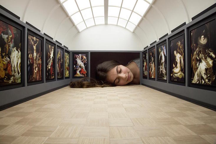 Put Your Head into Gallery , 2015/16, Tezi Gabunia