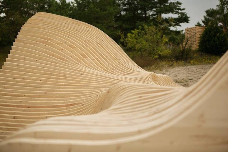 Dreamdune: architecture students create sand-inspired installation in Lithuania