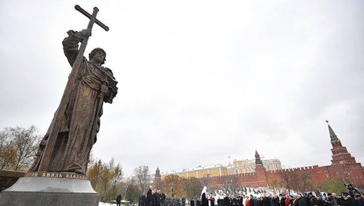 Moscow's controversial Vladimir the Great statue finally unveiled