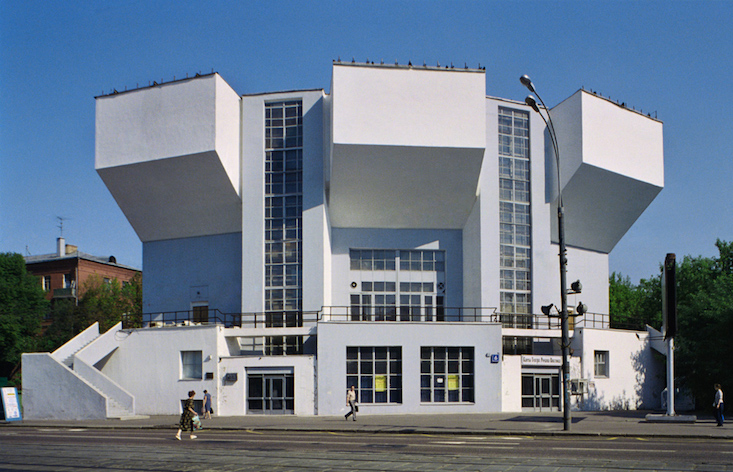 Travel back to the 1930s with Moscow’s Soviet avant-garde Airbnb