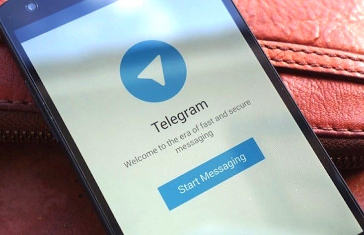 Russian media watchdog moves to block messaging app Telegram