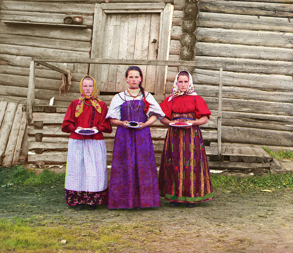 Image: Young Russian peasant women, 1909