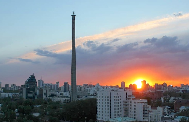 Watch as Yekaterinburg's iconic TV Tower is finally demolished