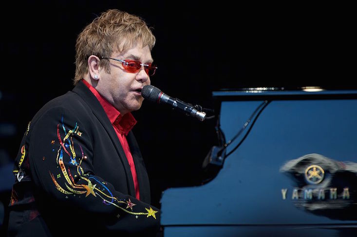 Vladimir Putin agrees to meet with Elton John to discuss LGBT rights