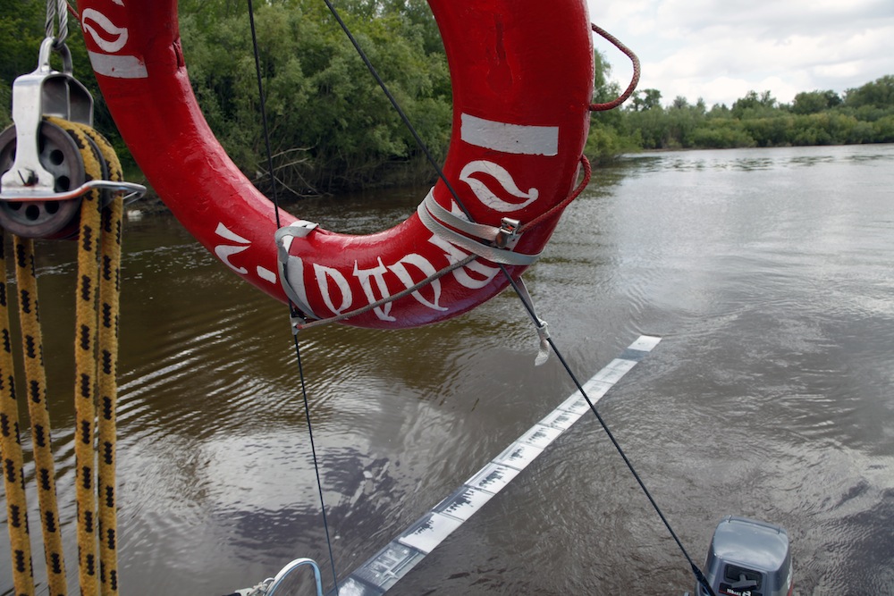 Washing the world's longest photo, Irtysh River