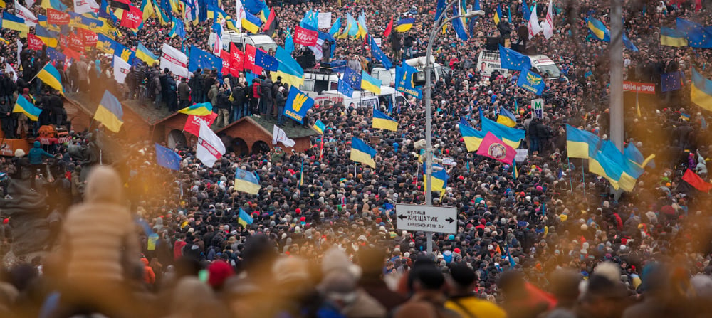 Russian writers pledge support for Ukrainian protesters