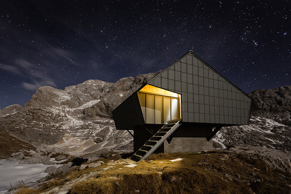The Bivak na Prehodavcima alpine shelter. Photo by Anže Čokl. 