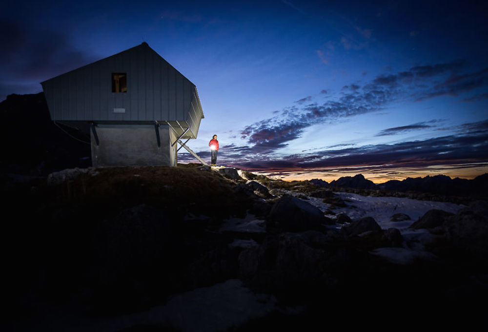 The Bivak na Prehodavcima alpine shelter. Photo by Anže Čokl. 