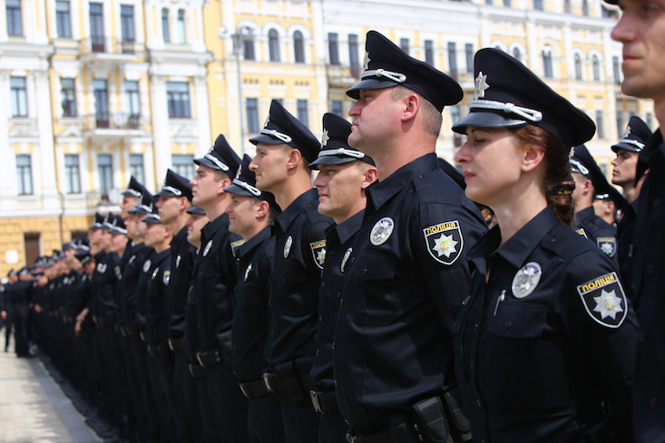 Ukraine police get new American-style uniforms