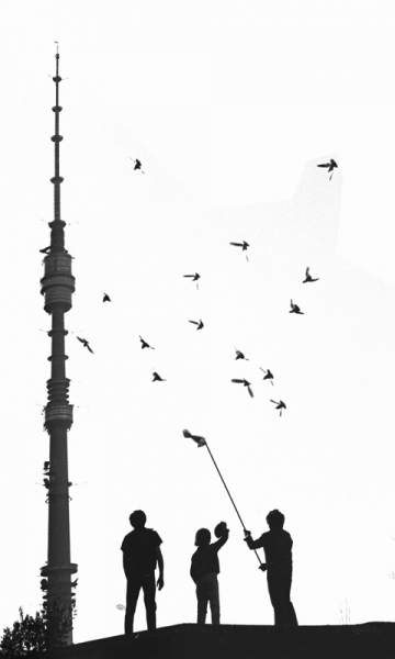 Pigeon fanciers (1971). Photograph: Vladimir Lagranzh