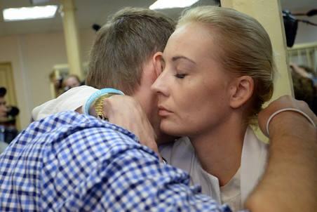 In pictures: Russia responds to Navalny's five-year sentence