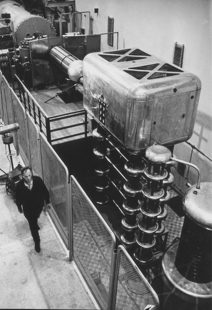 Pulse generator of elementary particles at the Institute for High Energy Physics
