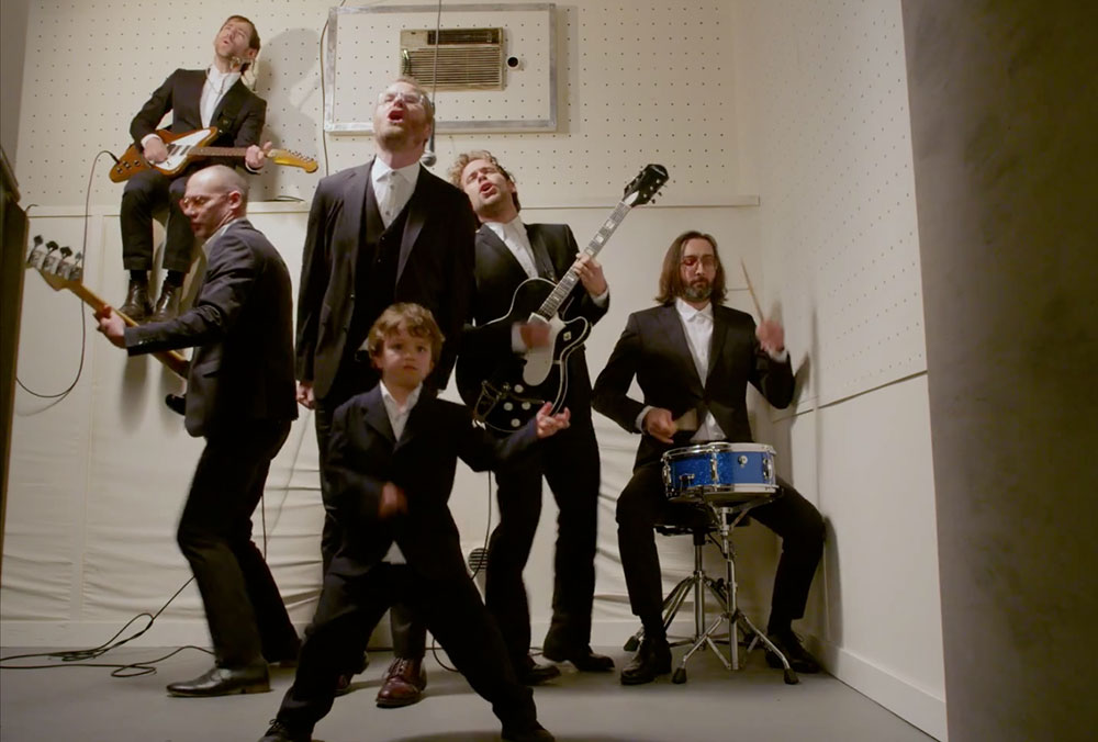 The National pay tribute to Russian rock band in new video