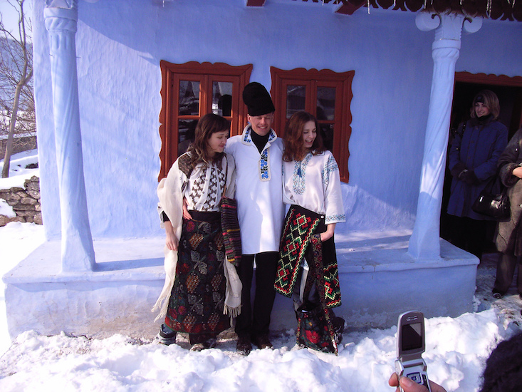 Moldova to mark National Folk Clothing Day