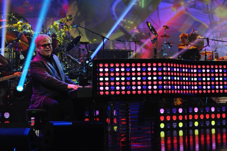 Russian imam calls for Elton John concert boycott