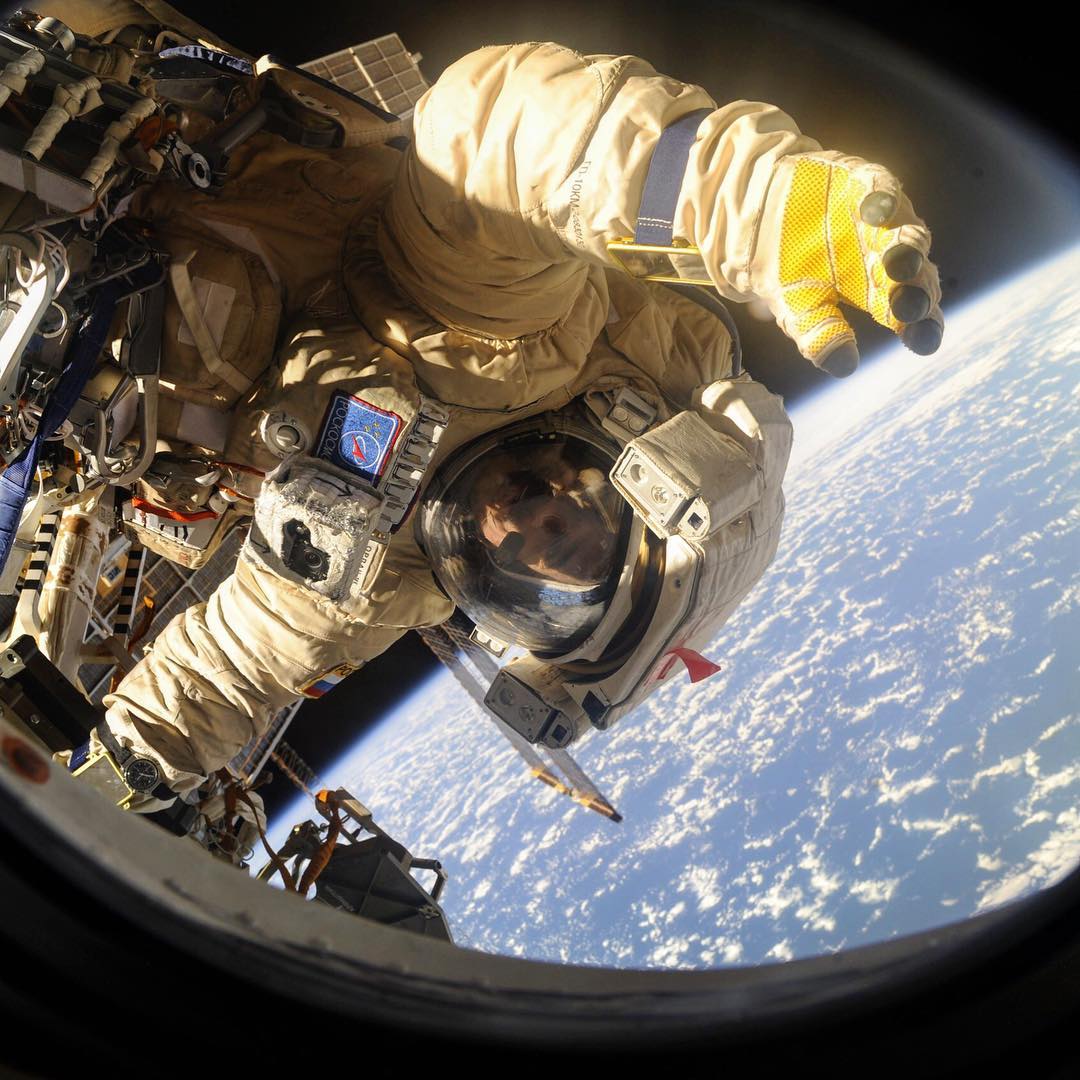 Space dreams? The Russian space agency is looking for new astronauts!