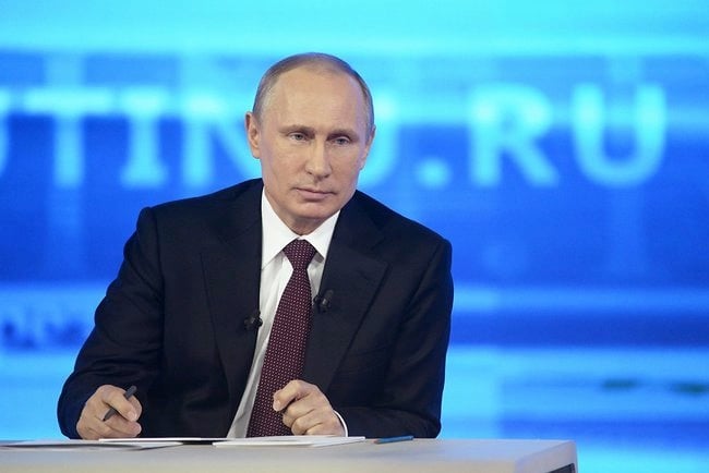 Vladimir Putin denies persecution of cultural figures in Russia