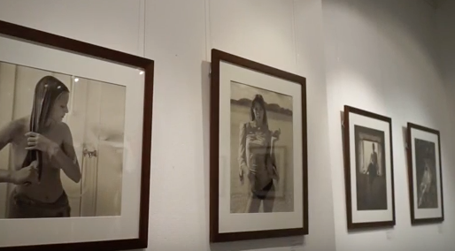 “Pornographic” exhibition by US photographer shut down in Moscow after protests