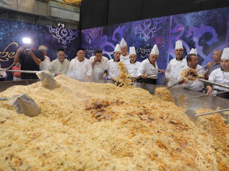 Uzbekistan enters record books with world’s biggest plov