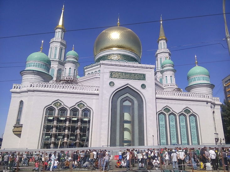 Moscow’s biggest mosque reopens