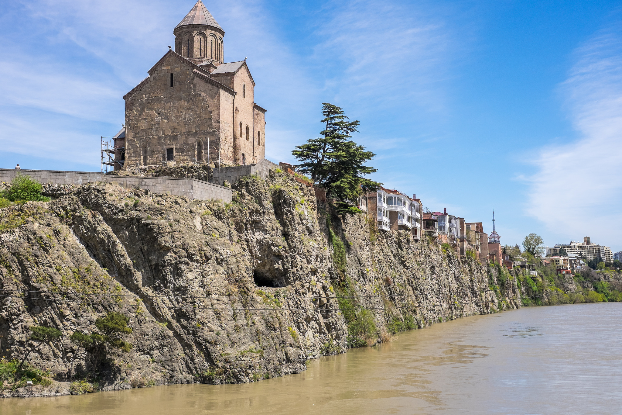 Tbilisi erects a segment of the Berlin Wall in city centre