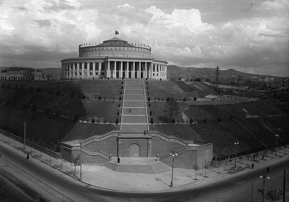 Iconic neo-classical Tbilisi Circus building up for sale