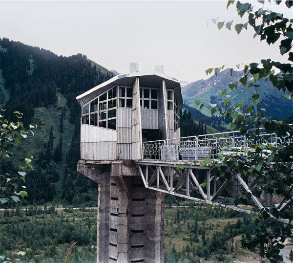 Skating Ring Medeo, Reservoir Proctorhouse, Almaty, Kazakhstan (1969-1972). Photograph: Markus Weisbeck