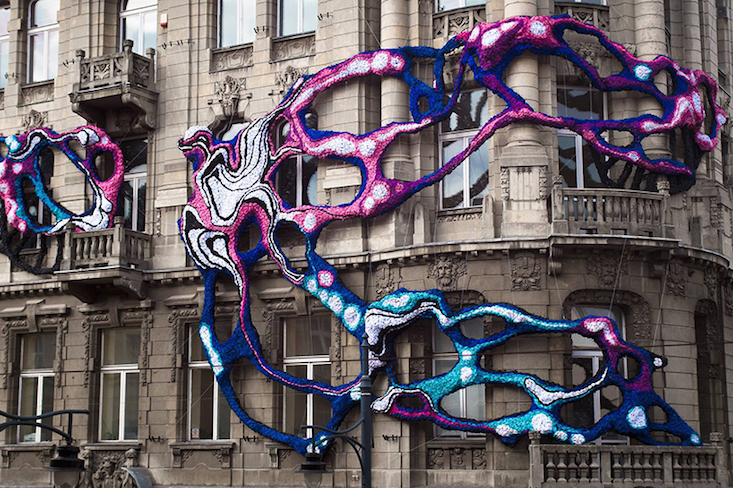 Hyperbolic: American artist Crystal Wagner wraps art nouveau building in Łódź