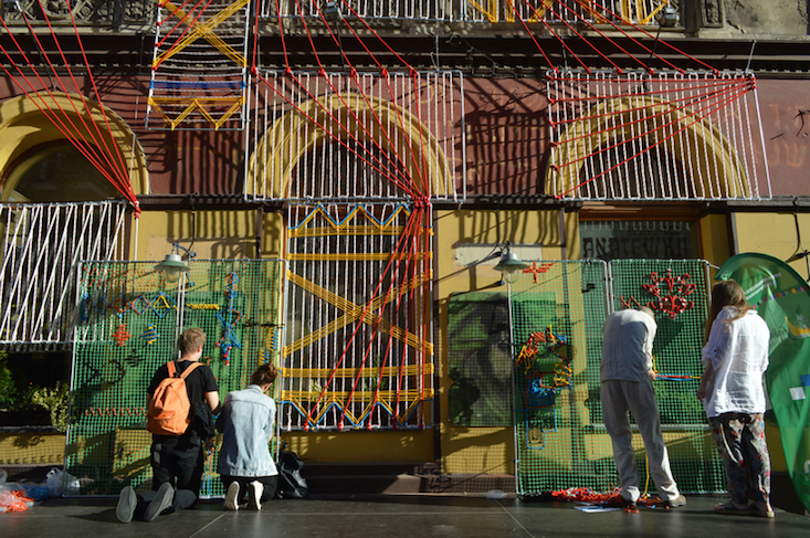 Weaving walls: textile tradition in dialogue with cityscape in Łódź