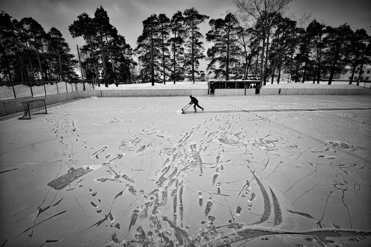 Vladimir Pesnya, Russia, first prize Sports (Stories), Vetluga's Hockey
