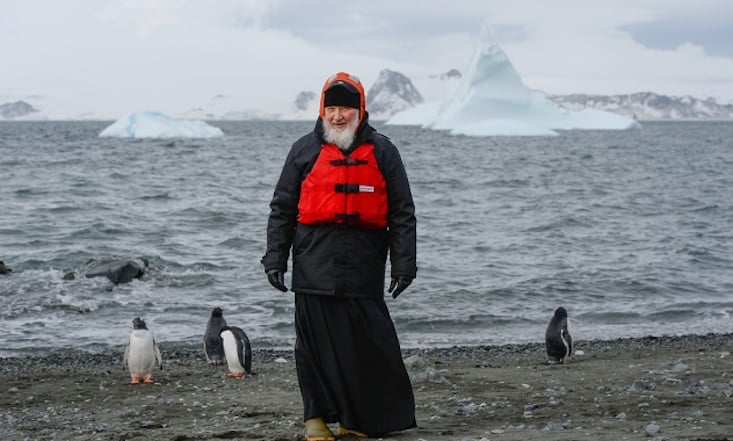 Head of Russian Orthodox Church visits penguins in Antarctica