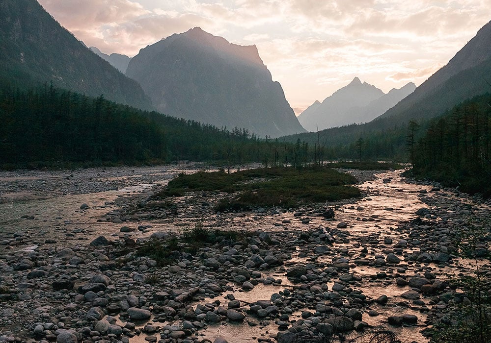 Introduction: welcome to the enchanting, enigmatic land of Siberia